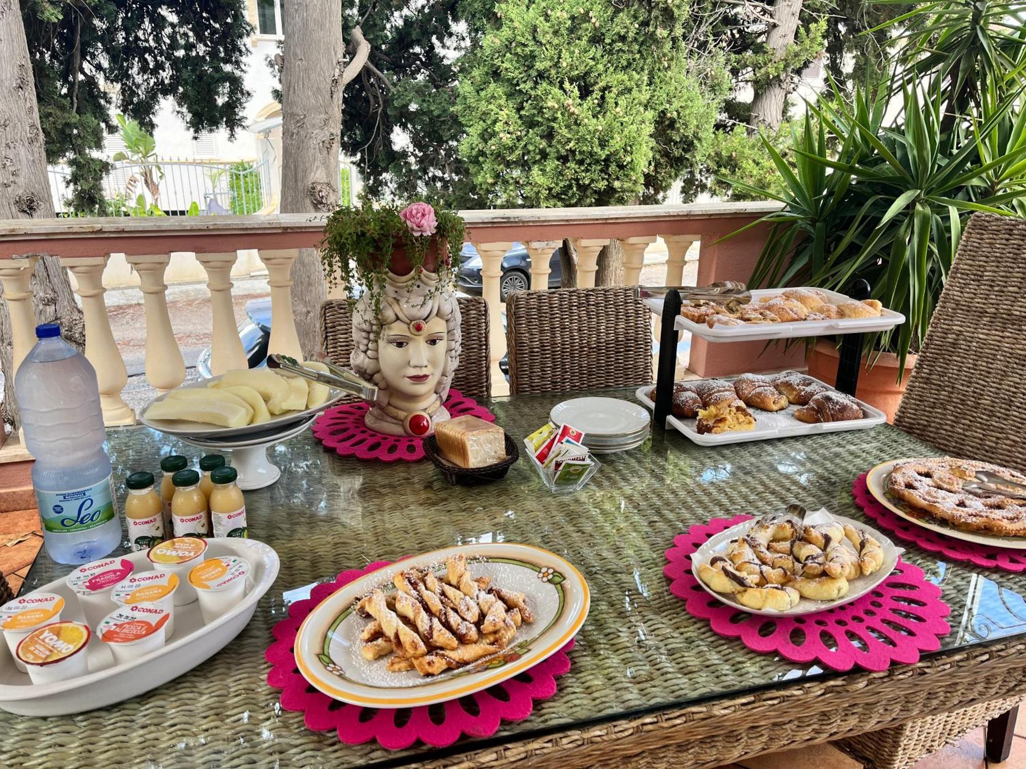 B&B Villa Regina Санта-Доменика Экстерьер фото